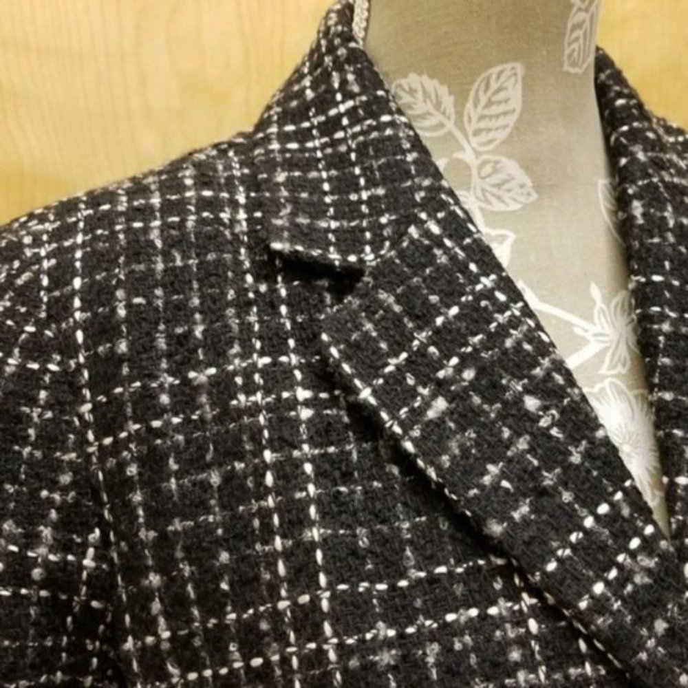 Three Button Tweed Blazer - Picture 2 of 5